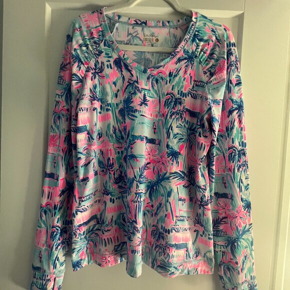 Lilly Pulitzer Activewear UPF50 long sleeve top Size L - Picture 1 of 4